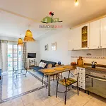 La Ola Apartament *