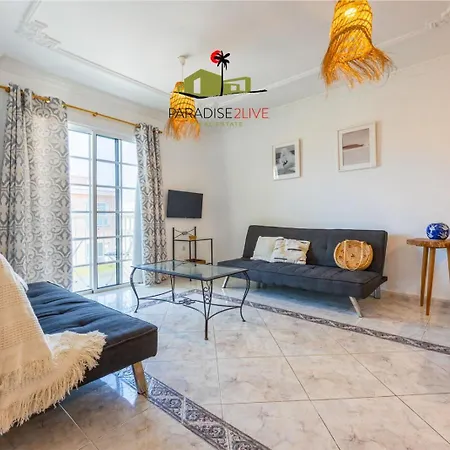 La Ola アパート コラレホ